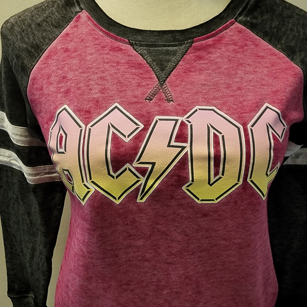 AC/DC Sweater - Picture 4 of 8